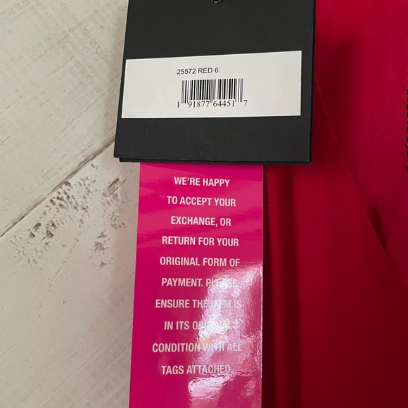 Mac Duggal Beaded Halter Neck Sleeveless Thigh High Slit Open Back Detail Gown - Picture 9 of 9